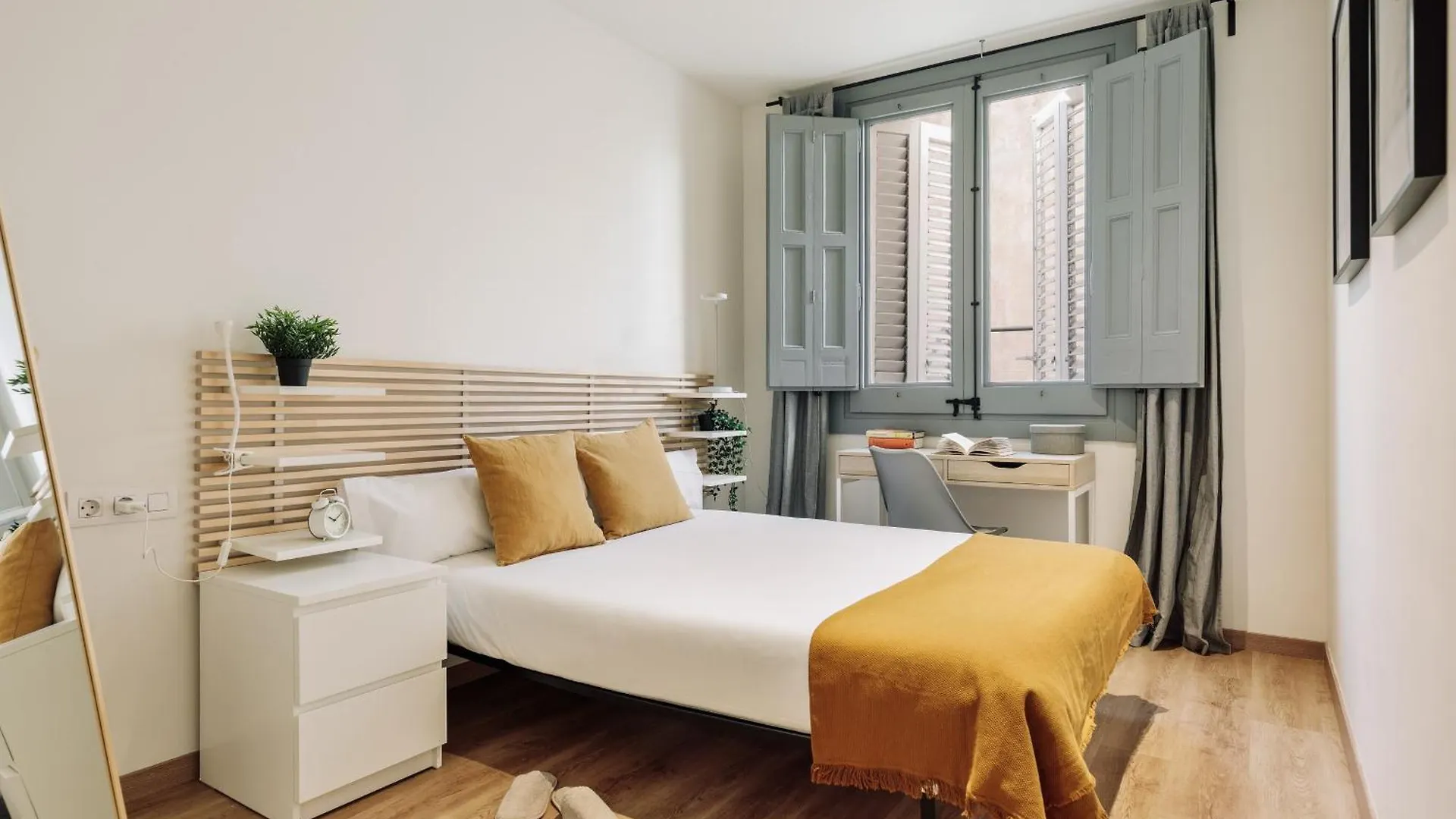 Ola Living Sant Antoni Market Barcelona 0*,